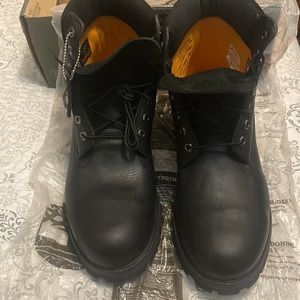 AUTHENTIC!! Men’s Timberland 6”Premium Boot 🥾